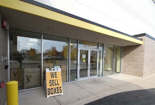 Air Conditioned & Heated Self Storage Space Located in Arlington Heights, IL on W Algonquin Rd